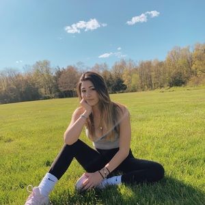 Meet your Posher, Izzy